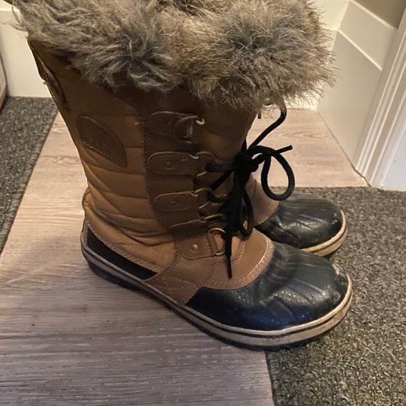 Sorel - Picture 2 of 5